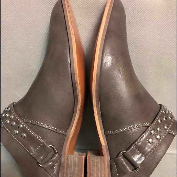 Olivia Miller step-in ankle boots 🥾. - Picture 3 of 5